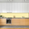 Crédence de cuisine couleur jaune pastel