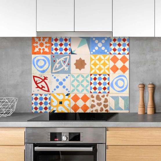 Fond de hotte faïence colorée motifs cubiques