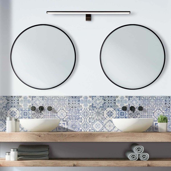 Crédence de salle de bain en mosaïque ethnique bleue et blanche