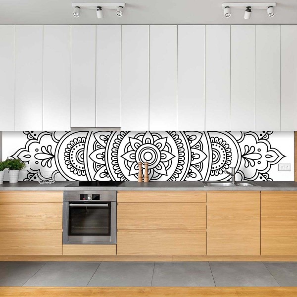 Crédence de cuisine fresque de mandalas noirs sur blanc