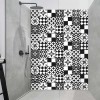 Panneau Douche carreaux graphiques noirs et blancs