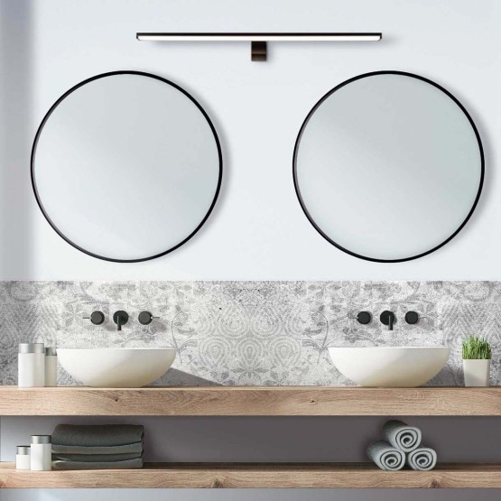 Crédence de salle de bain style béton gris et blanc